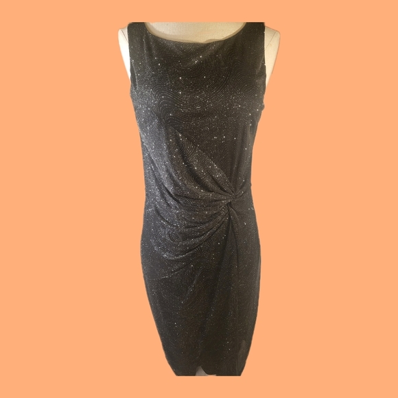 Calvin Klein - Picture 2 of 6